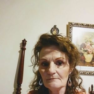 Meet your Posher, Paula